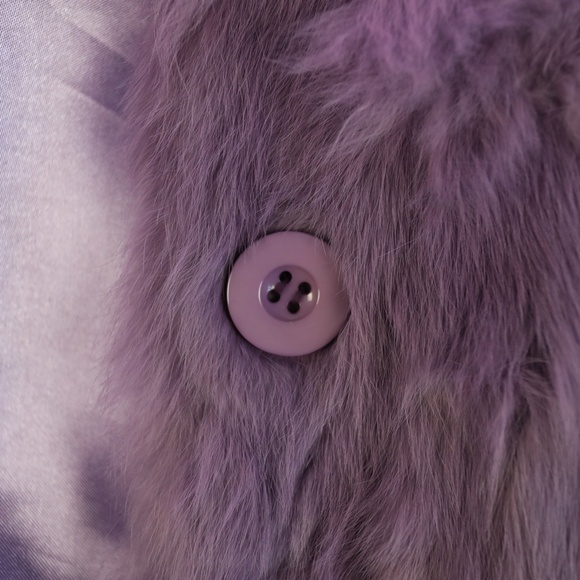 PURPLE FUR COAT - Picture 6 of 7